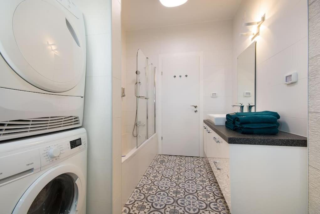 Maorissimo Boutique Apartment Akkon Exterior foto