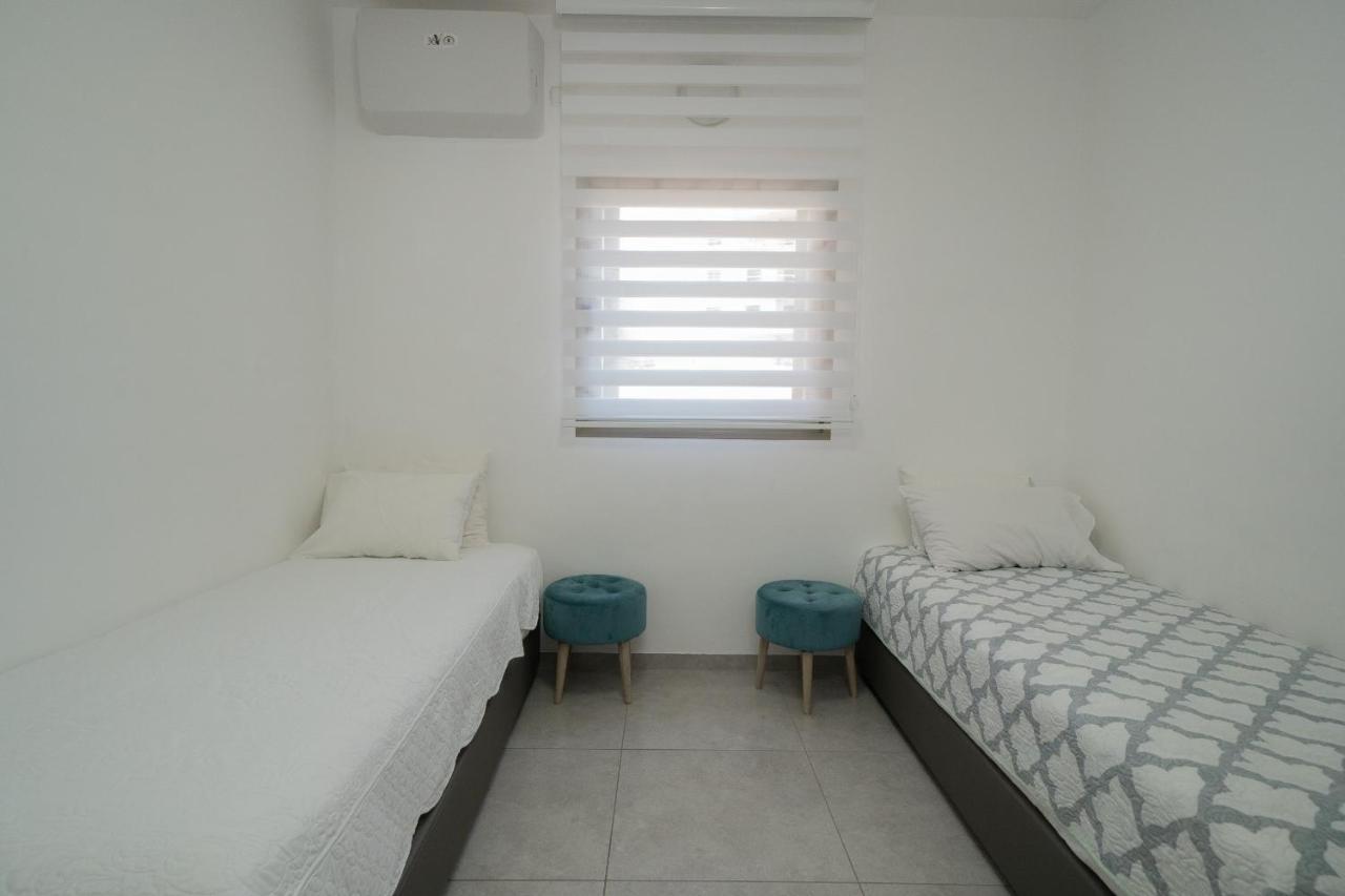 Maorissimo Boutique Apartment Akkon Exterior foto
